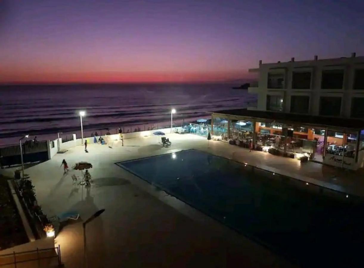 Apartment Pieds Dans L'eau, Piscine Face A La Mer - Adan Beach