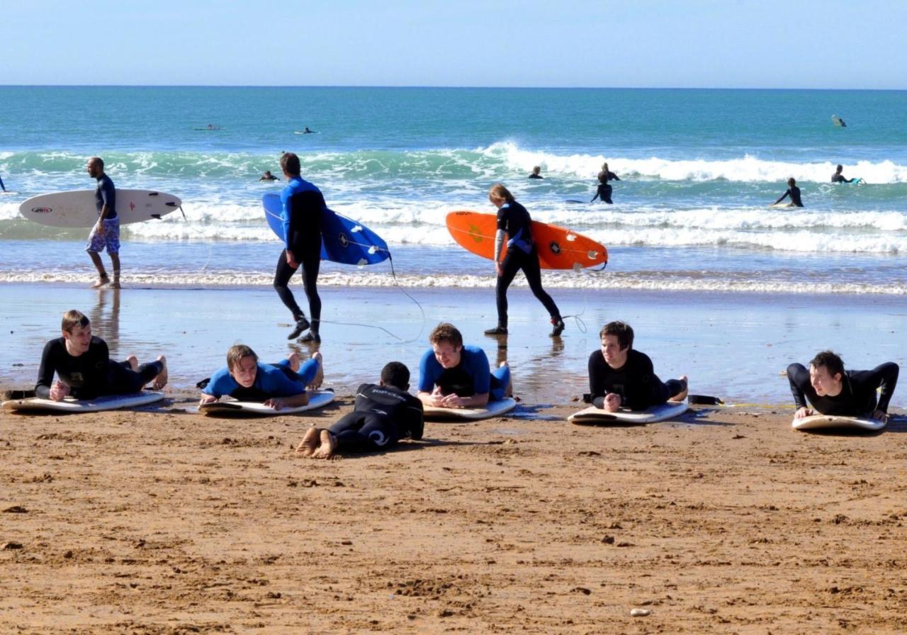 Tente de luxe Surf Lessons Experience With Hassi *