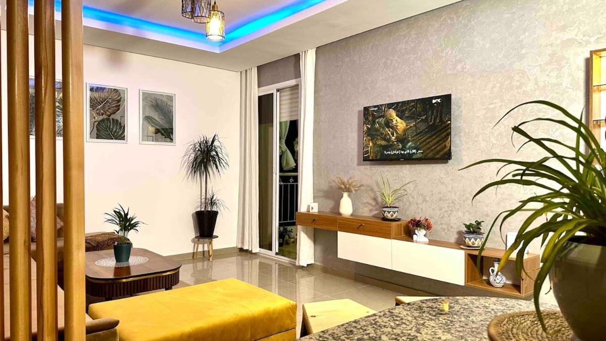 Apartment Paradise *
