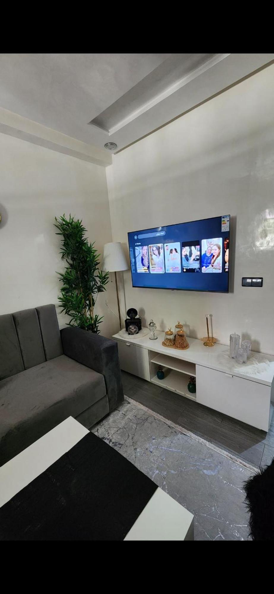 Dream House Apartment
