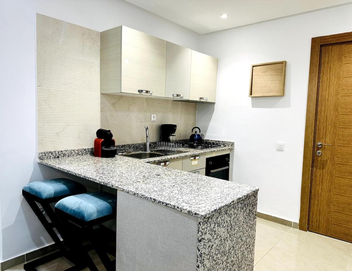 New Apartment, Swimming Pool, Beautiful View, 5 Min To The By Car *