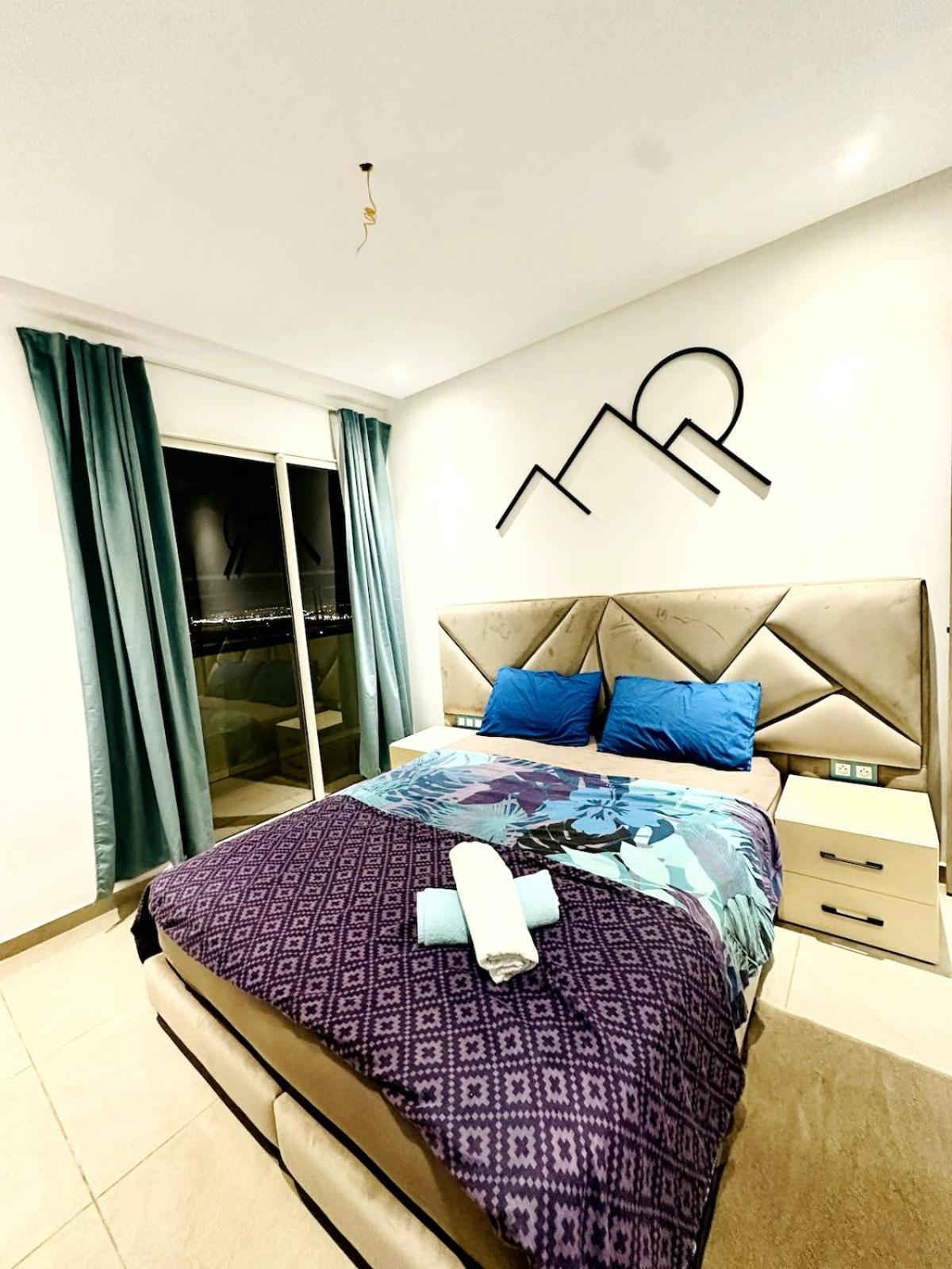 New Apartment, Swimming Pool, Beautiful View, 5 Min To The By Car Apartment *