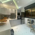 Appartement Moderne Avec Hammam En Plein Centre Ville