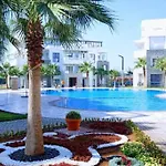 Appartement De Luxe ,Piscine,Parking,Terrasse