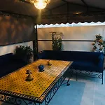 Appartement Atypique Et Lumineux