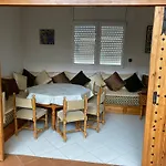 Appartement Atypique Et Lumineux