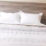 Bel Appartement Ensoleille Vue Piscine