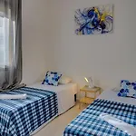 Chic & Cozy Sea View Apartment
