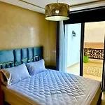 Hayati\'S House Beach And Mountain Views