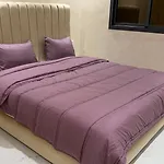 Luxury Renovated Apartment