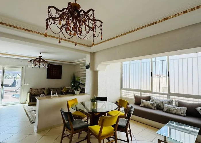 Bright City Apartement