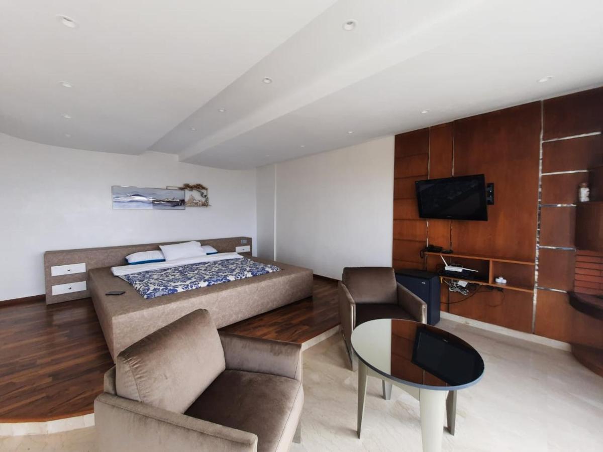 Avec Piscine Vue Villa *