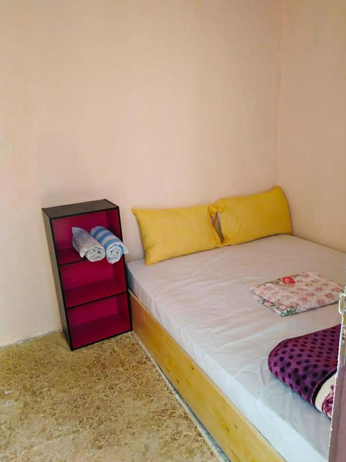 Beach House Moknari *