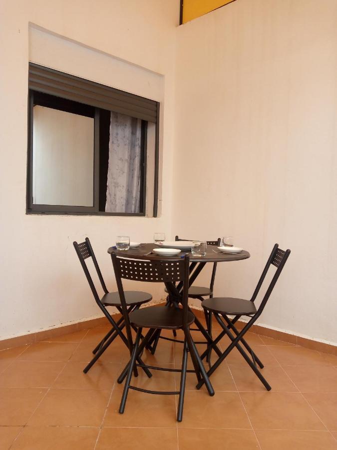 Charment Studio Avec Parking Sous Sole Gratuit Apartment *