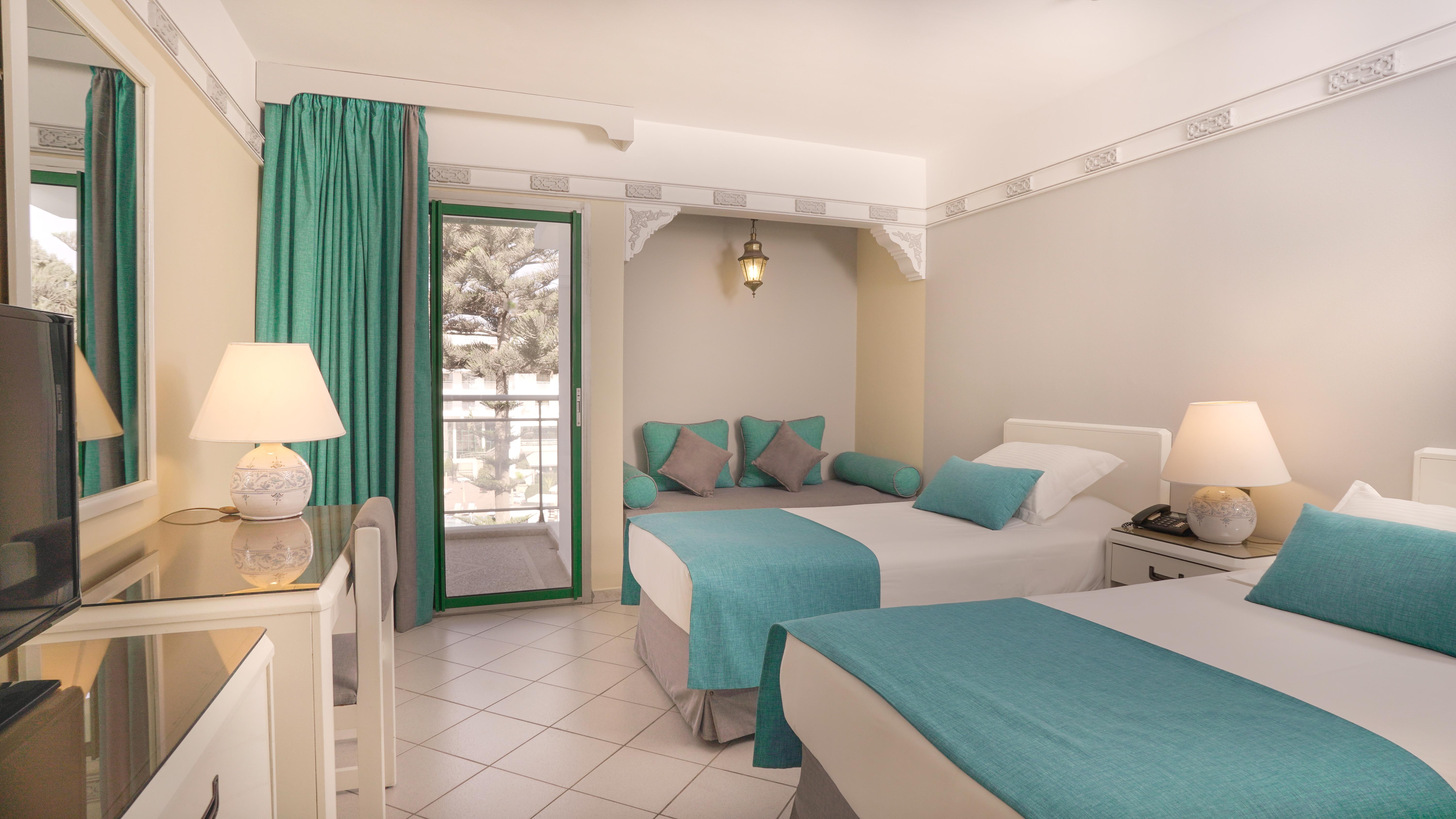 Club Hotel 4*