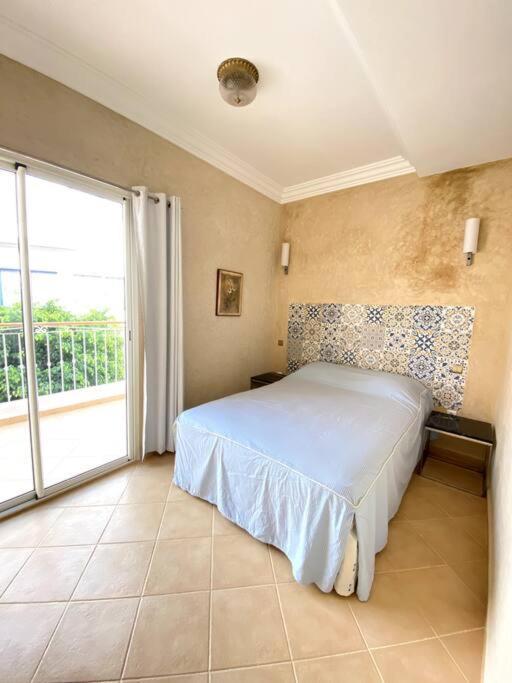Apartment A6 Maison Blanche Imi Ouaddar *