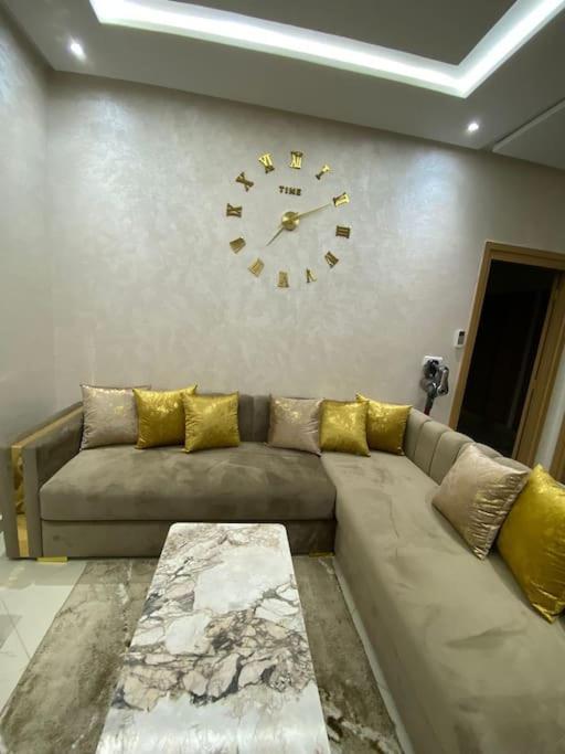Apartment Geil In Zentrum Haut Founty