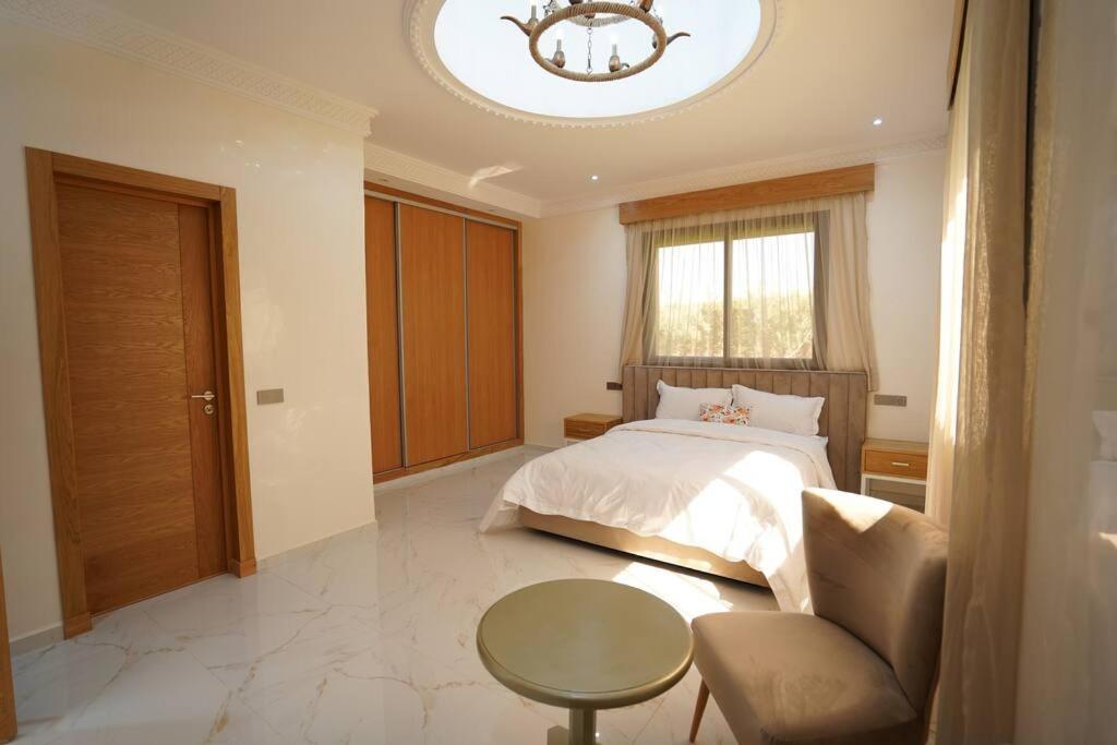 Luxury Ecologique Villa *