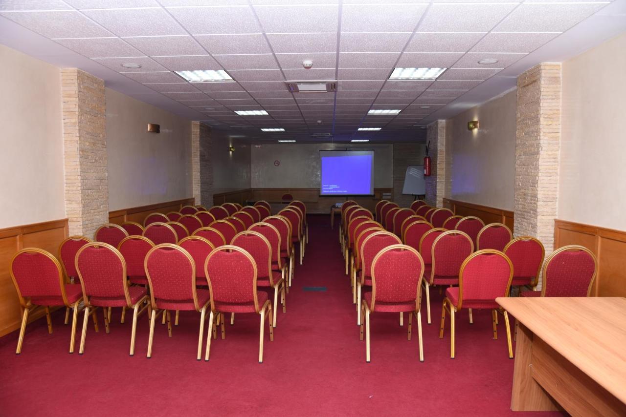 Golden Aparthotel