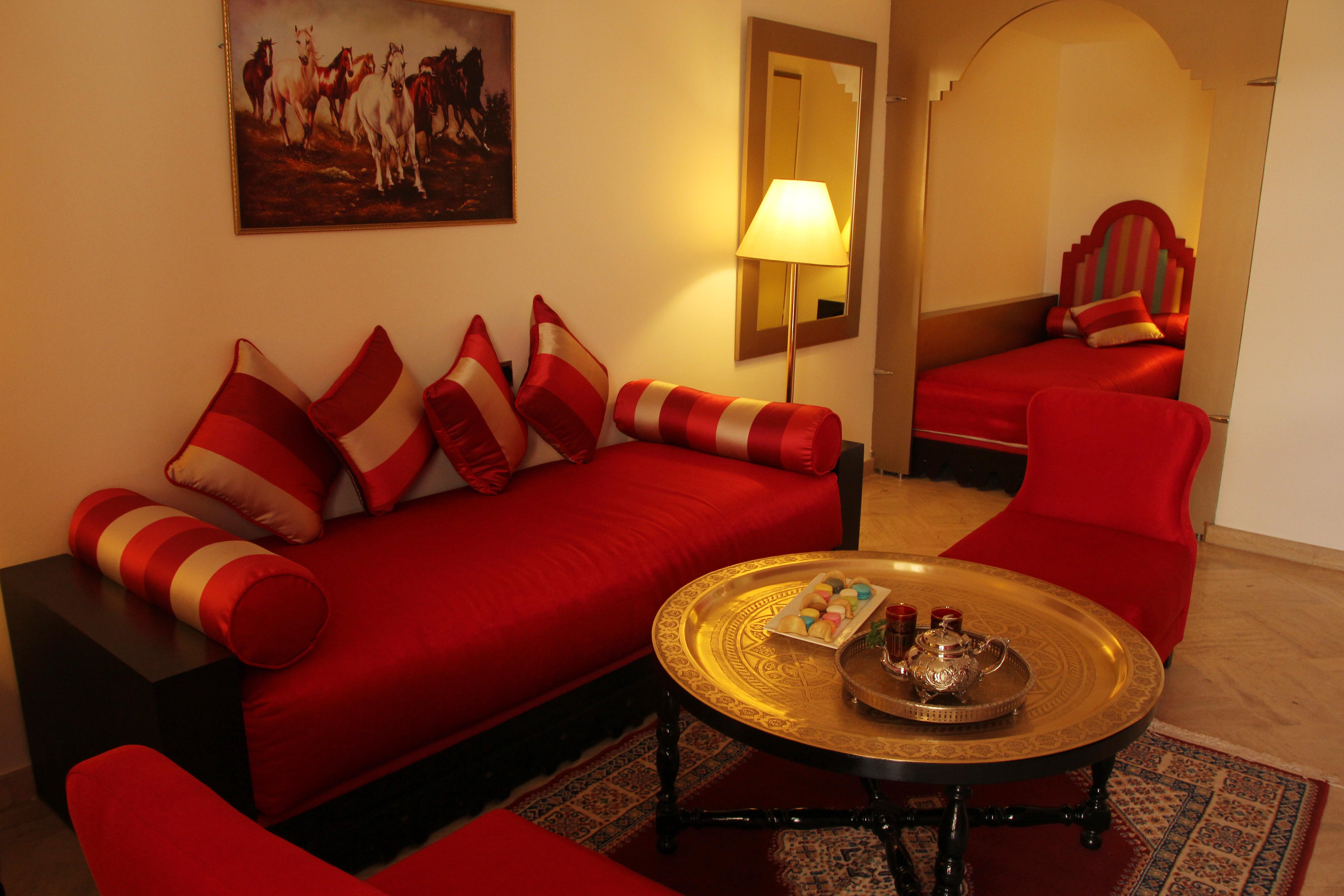 Club Hotel