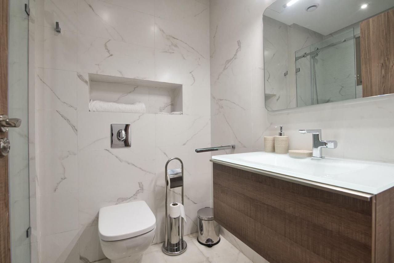 Apartment New Sea Front 95sqm With Unlimited Wi-fi *