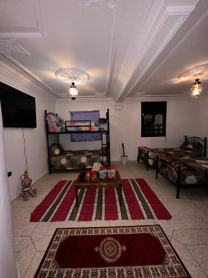 Dinosaur Anza Surf House Auberge de jeunesse Agadir