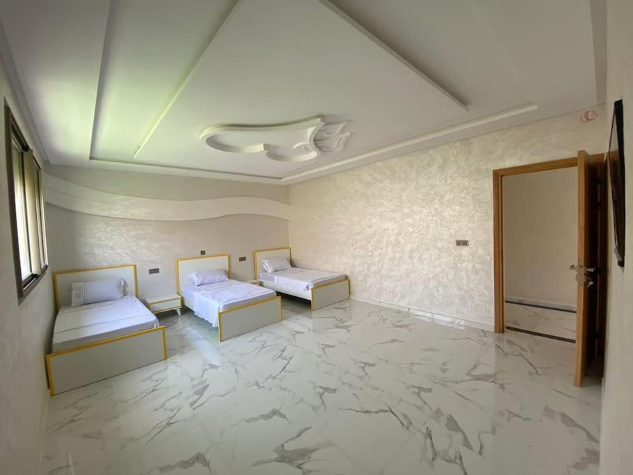 Villa Avec Piscine A Golf *