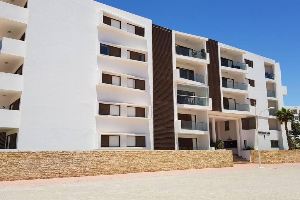 Luxueux Touristique Apartment *