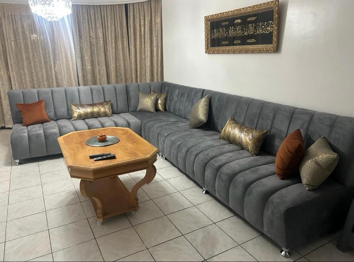 Centre Apartment *