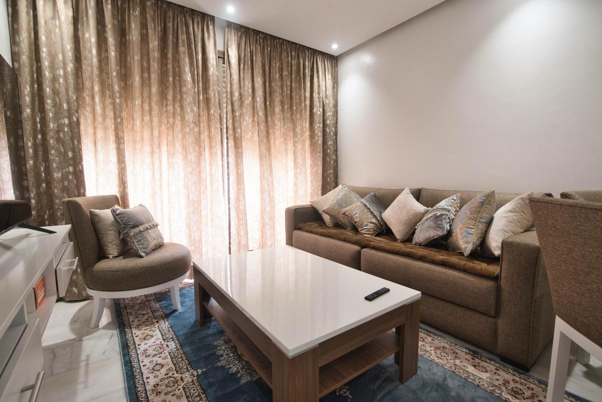 New Sea Front 95sqm With Unlimited Wi-fi Apartment *