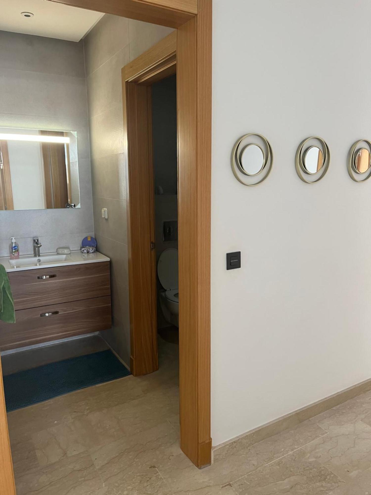 Apartment Bay 2 *