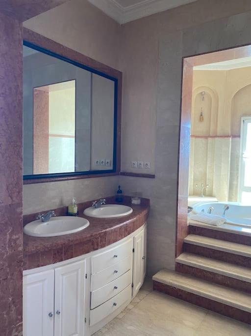 Apartment Imperial With Jacuzzi *