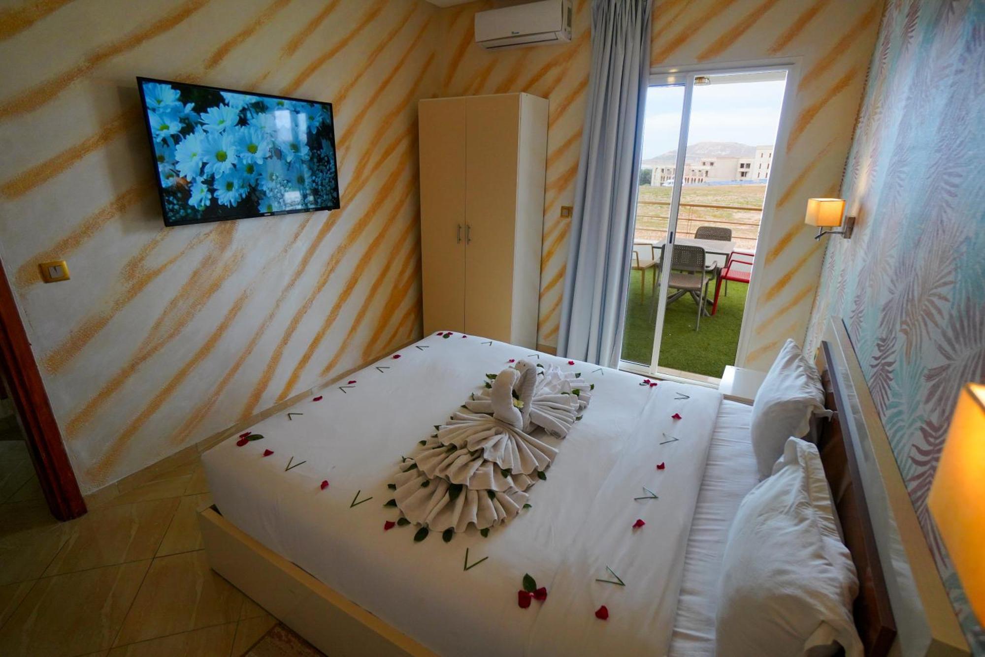 Great & Penthouse Apartment *