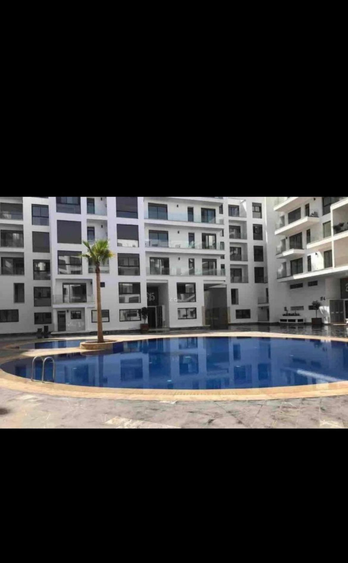 Bay Apartment