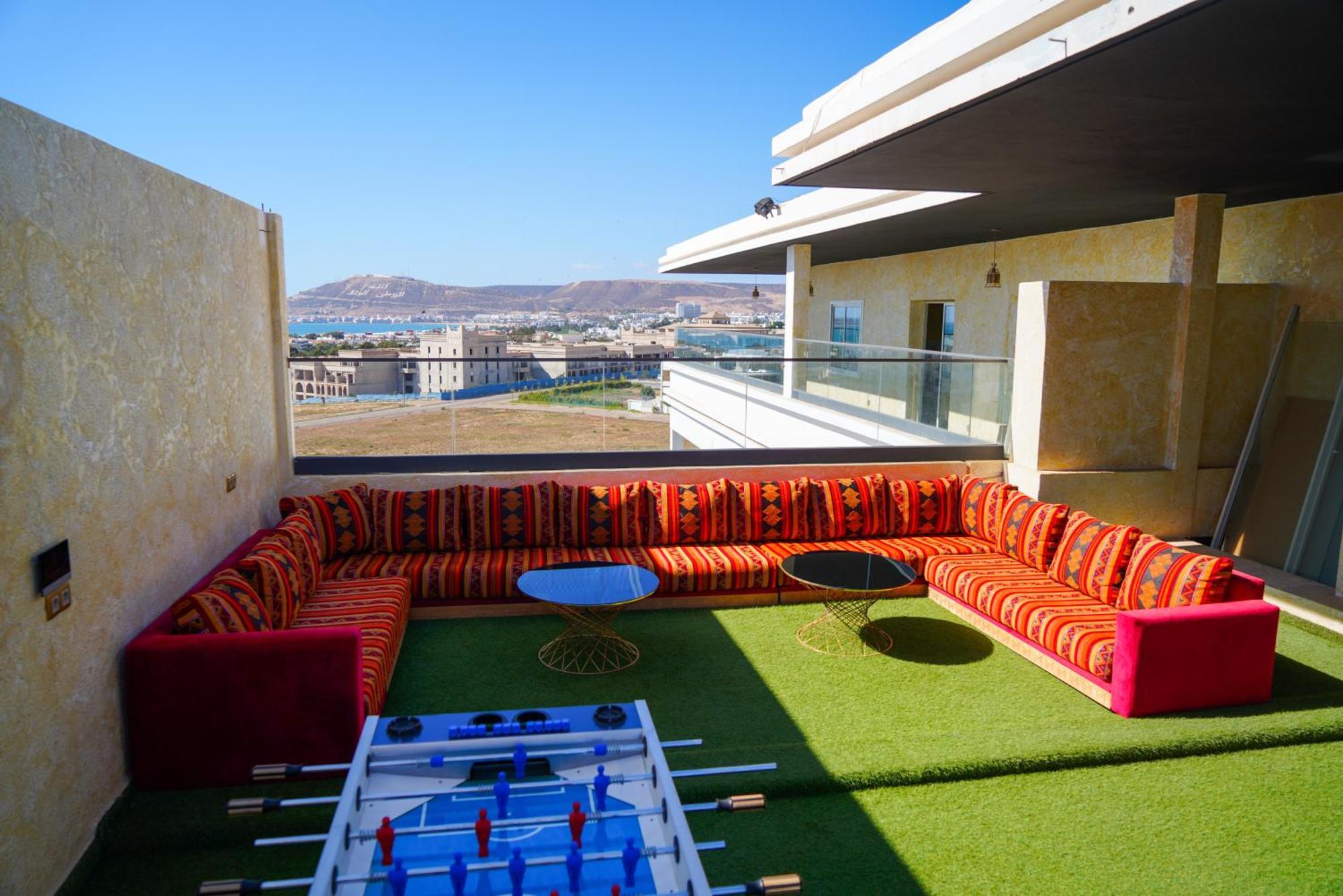 Great & Penthouse Apartment *
