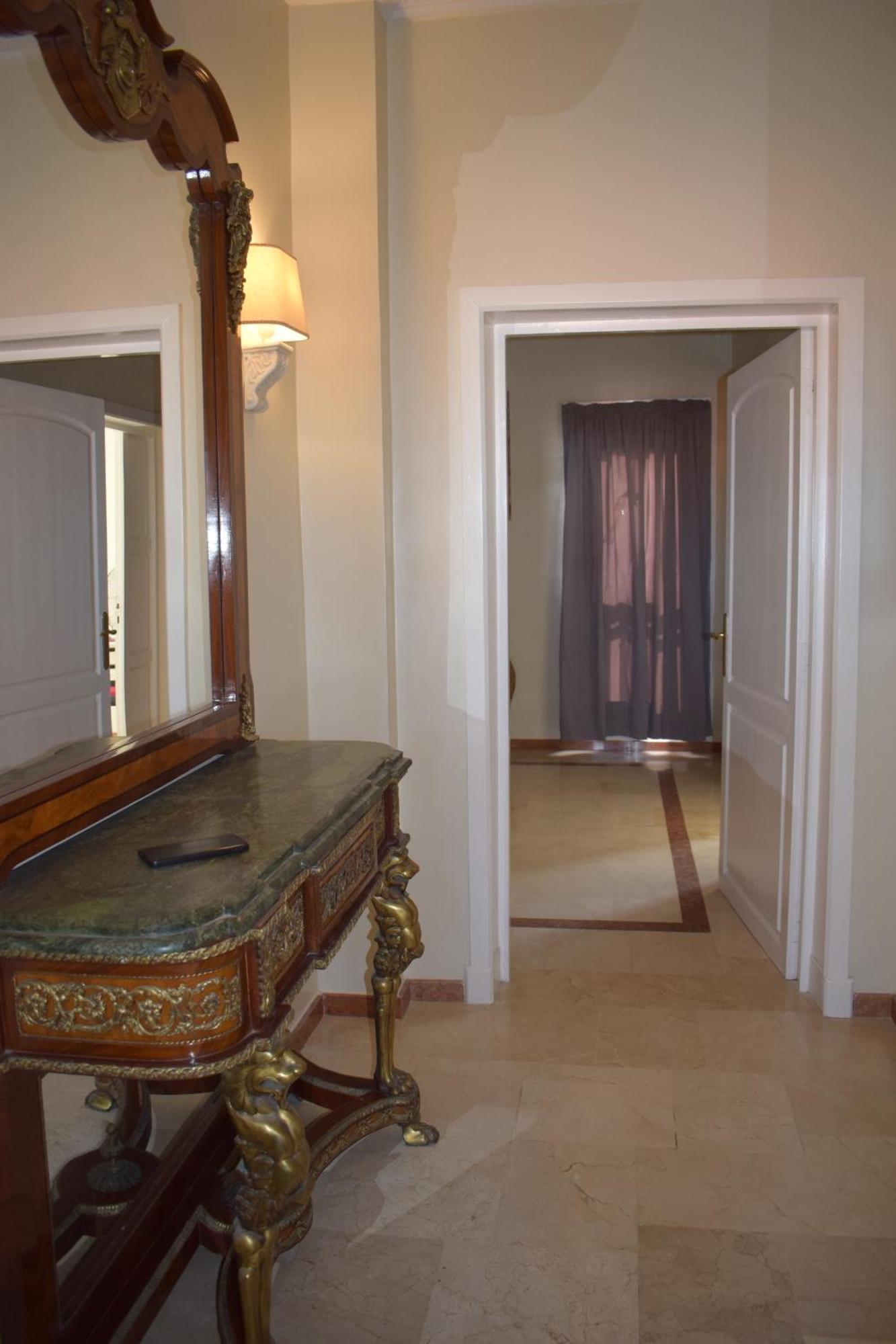 Marina Royal Apartment