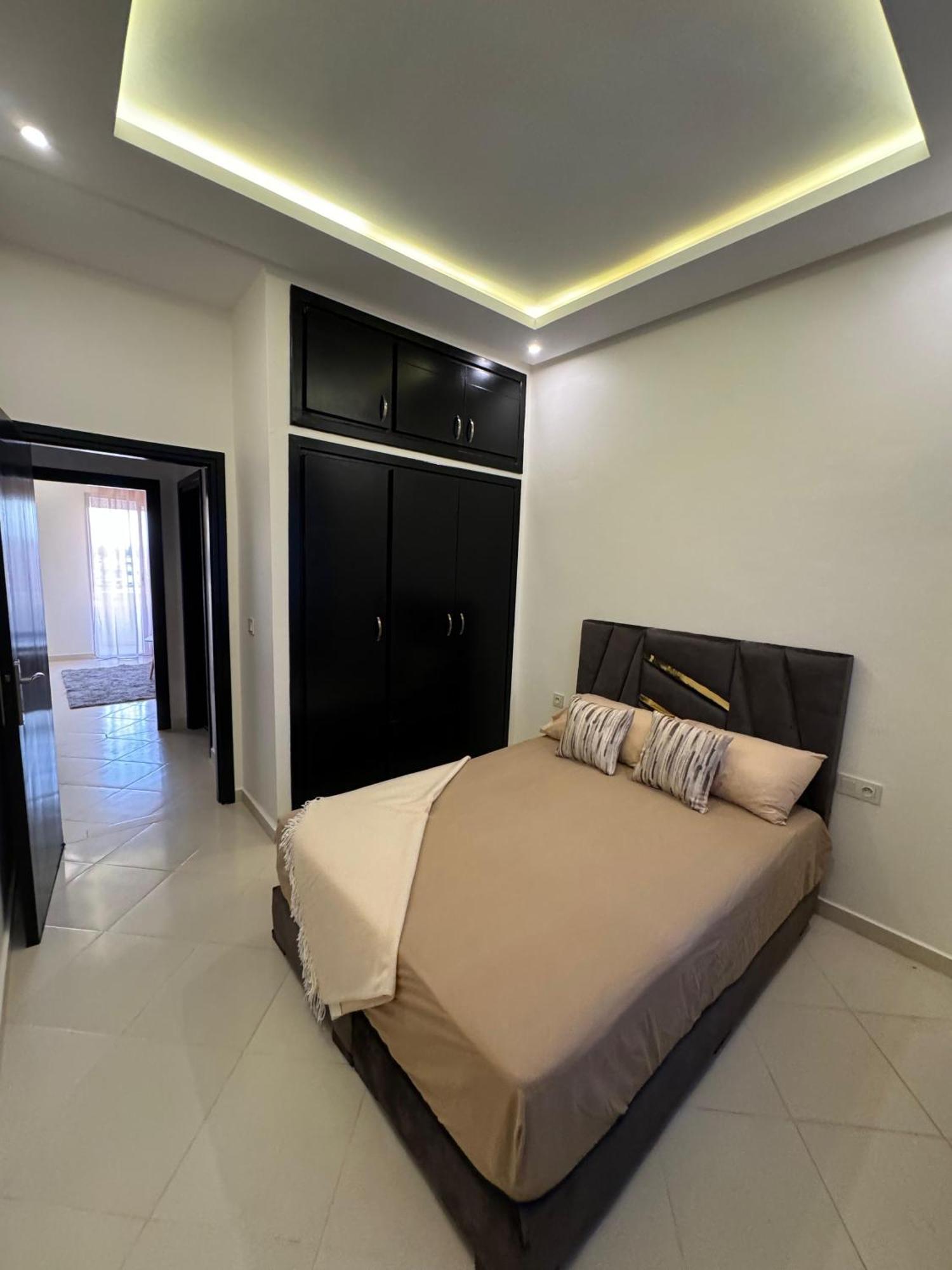 Brand New Bright Apartment *