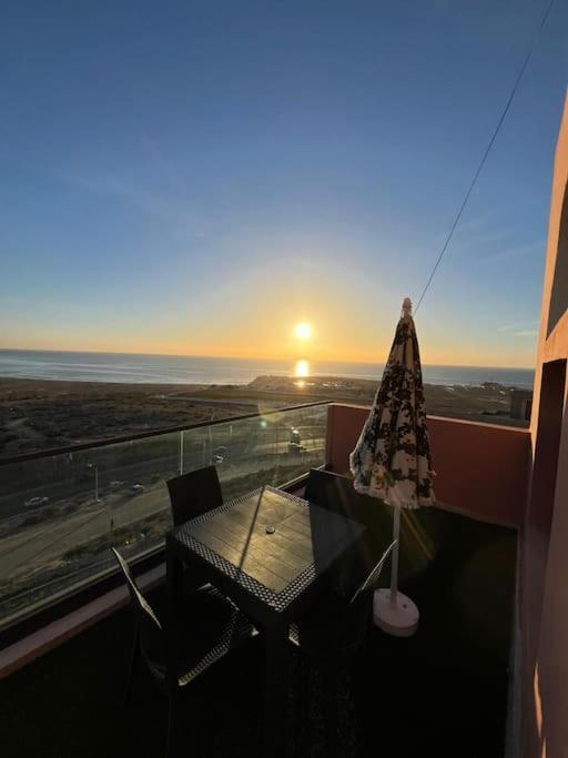 Appartement Sea & Mountain View ,walk To & Surf Spots Agadir
