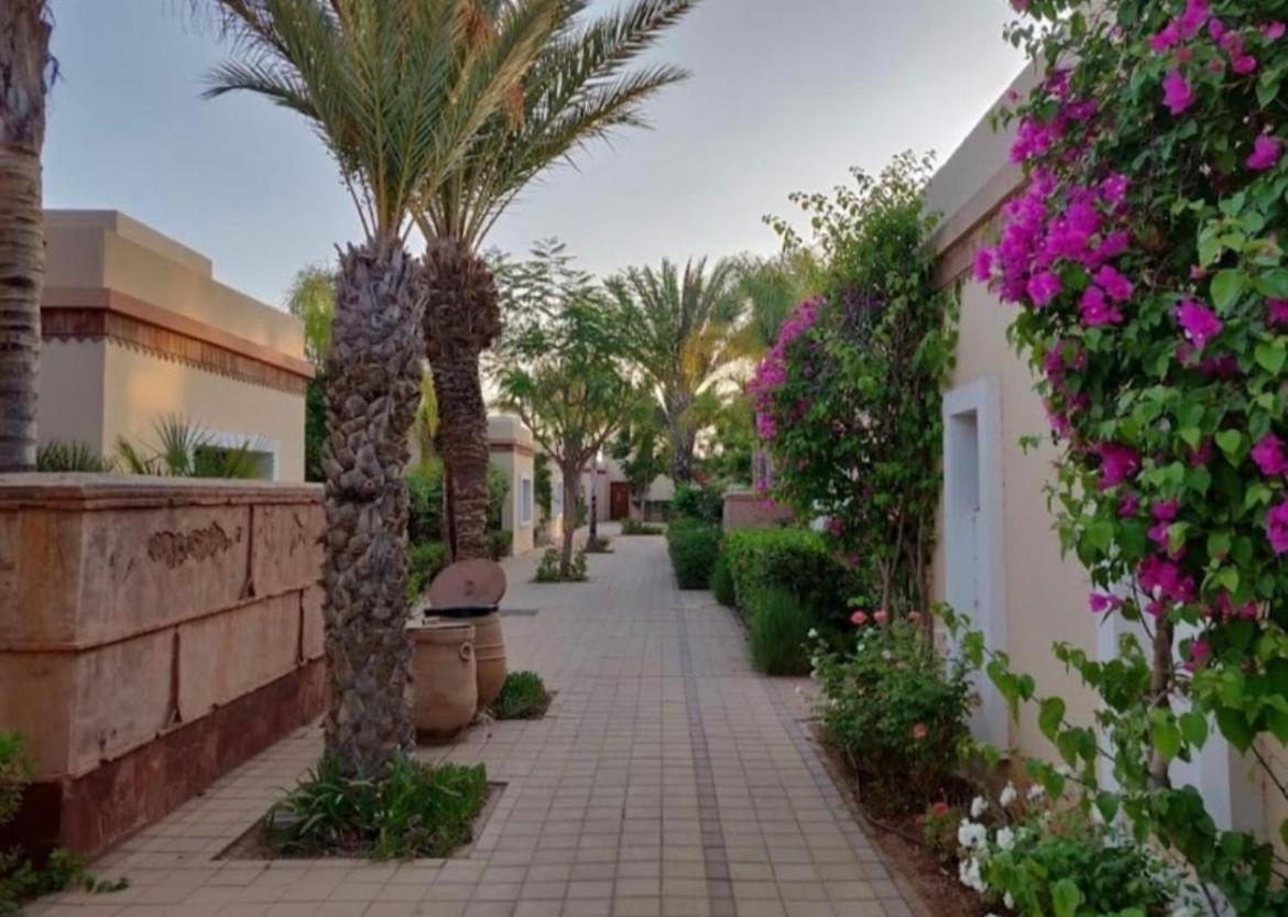 Nawal Et Sa Piscine Chauffee Sans Vis-a-vis Villa Agadir