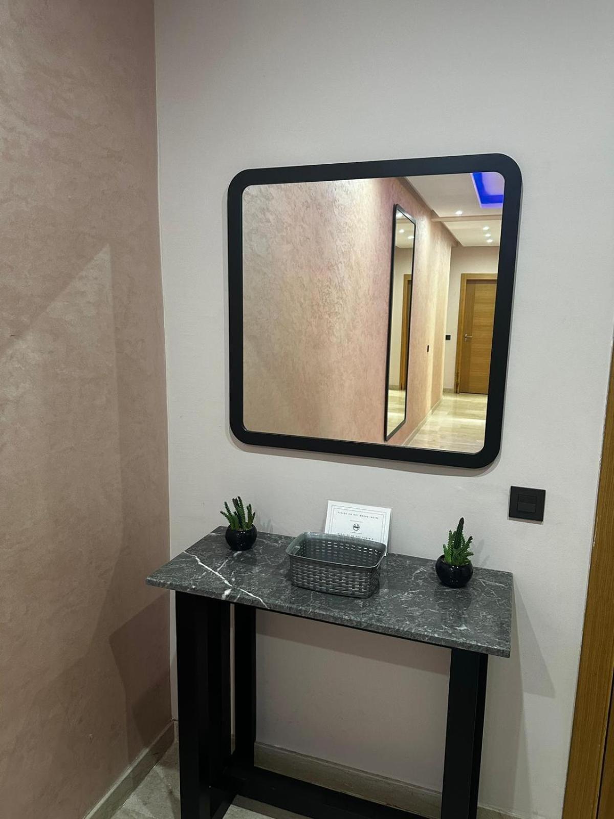Appt Standing - Bay Apartment