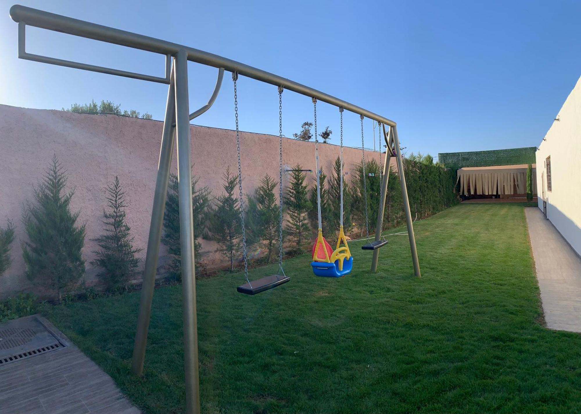 Villa Avec Piscine A Golf *