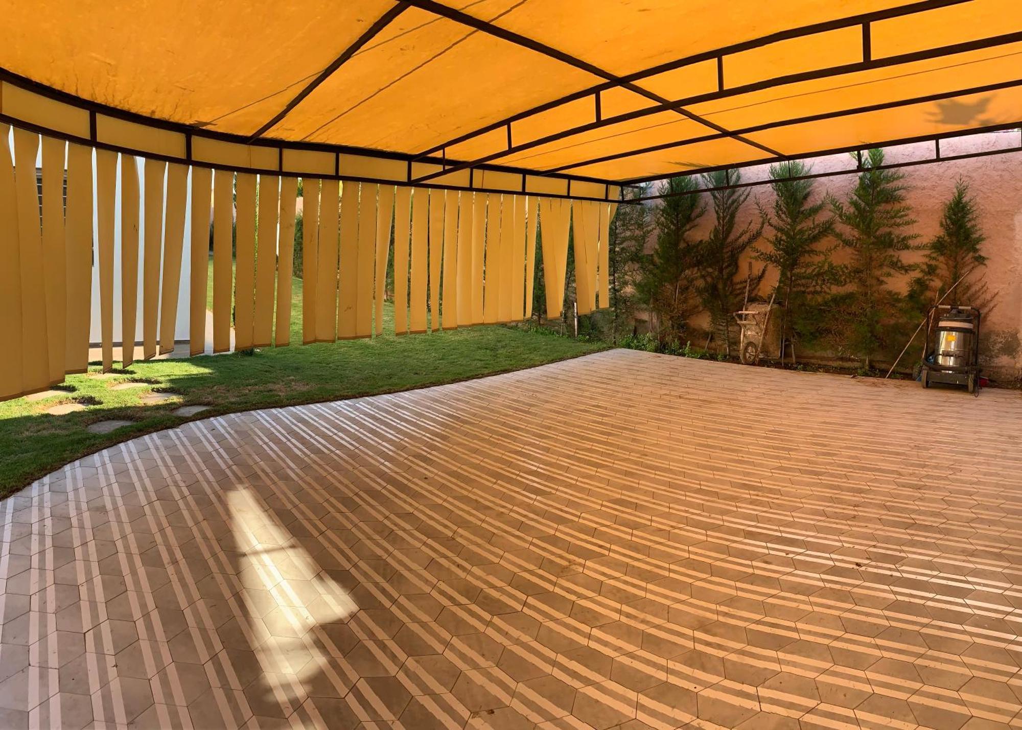 Avec Piscine A Golf Villa