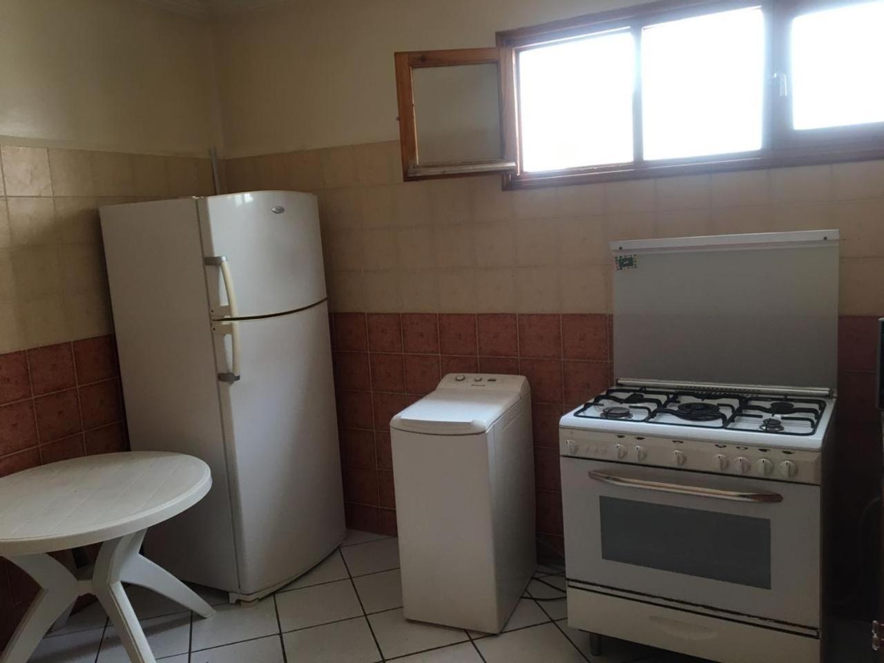 Spacieux Et Bien Desservi A Apartment