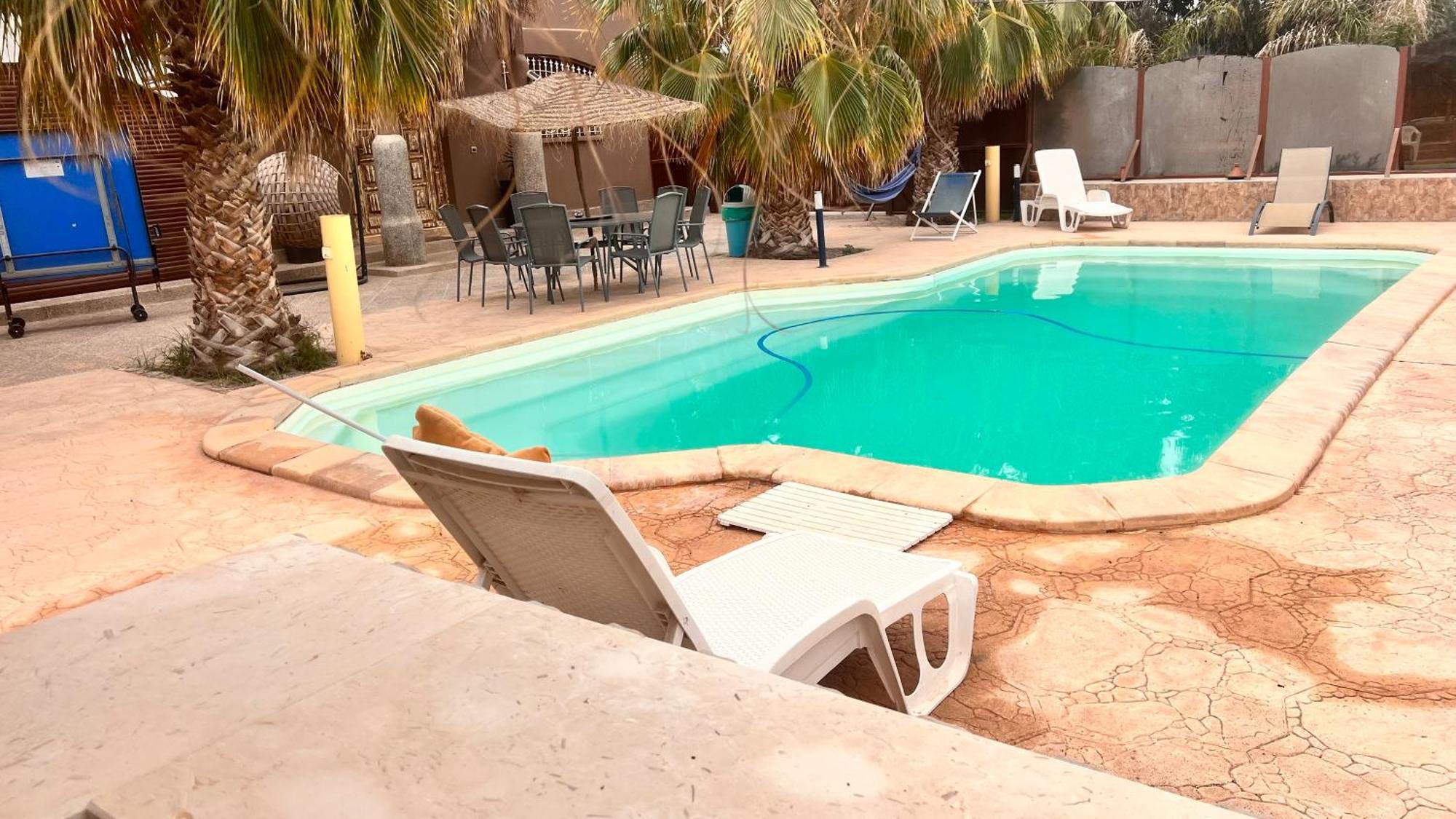 Chez Billy, Moderne Avec Piscine Prive Villa