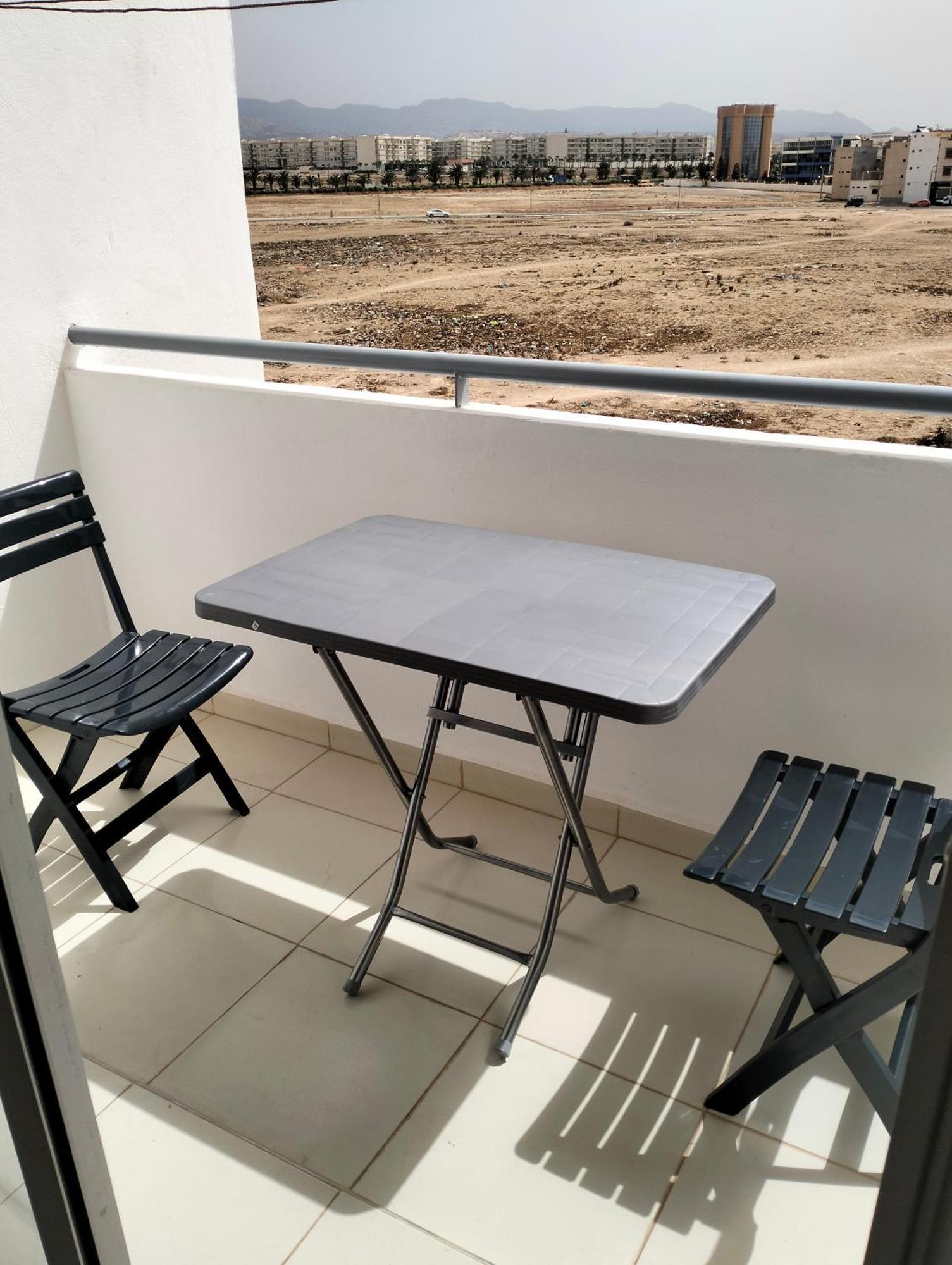 Appartement 2 Bedrooms For Rent In Founty *