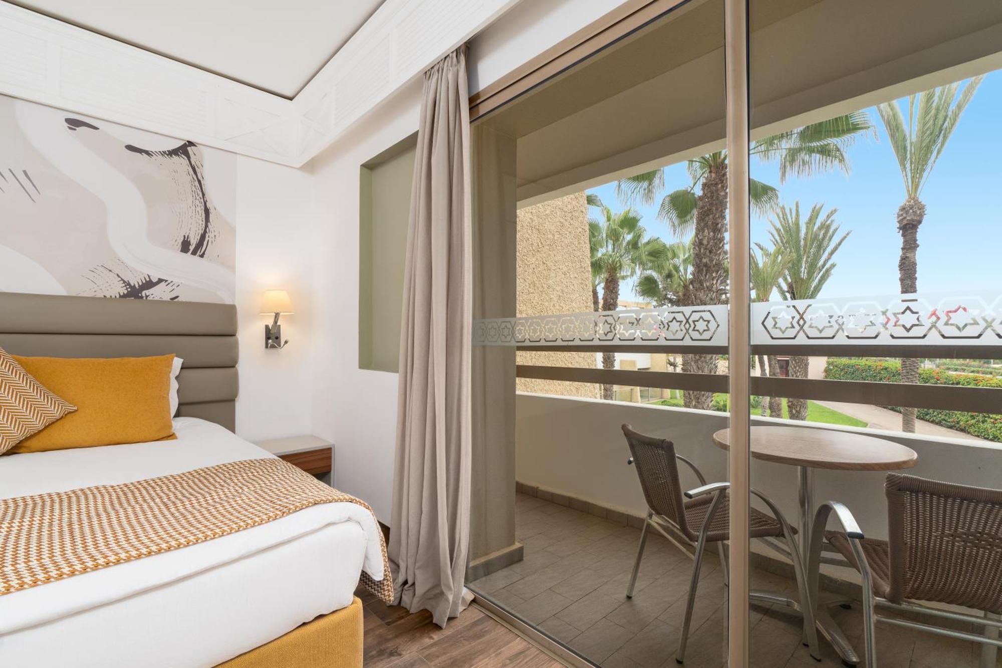 Dunes D'or Ocean Club Hotel