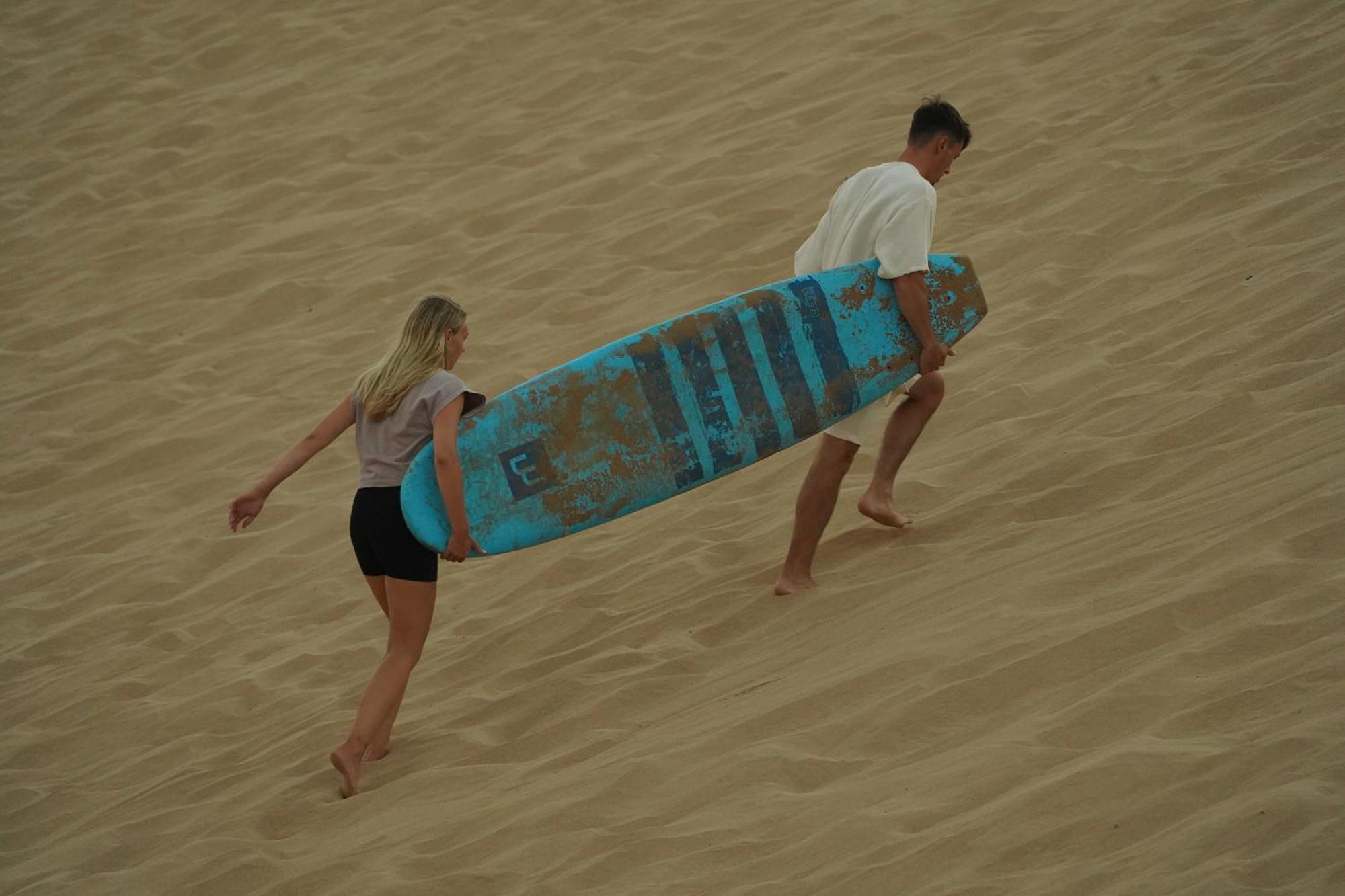 Bed & Breakfast Waves Hunter Surf House *