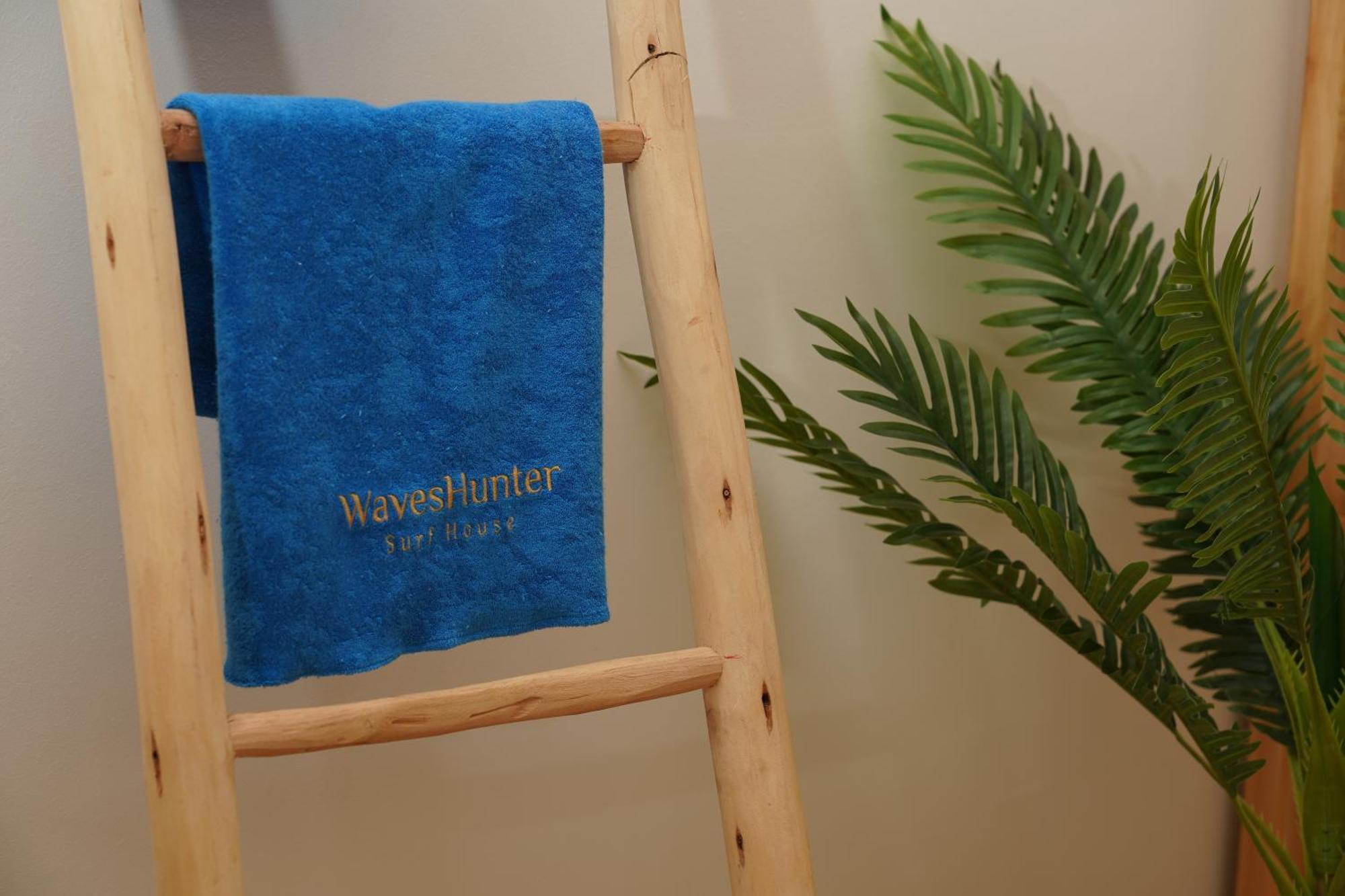 Waves Hunter Surf House Bed & Breakfast Agadir