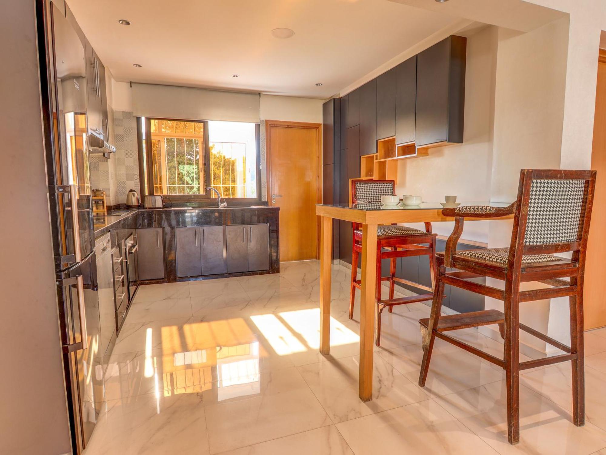Massilia - - 4 Px Appartement Agadir
