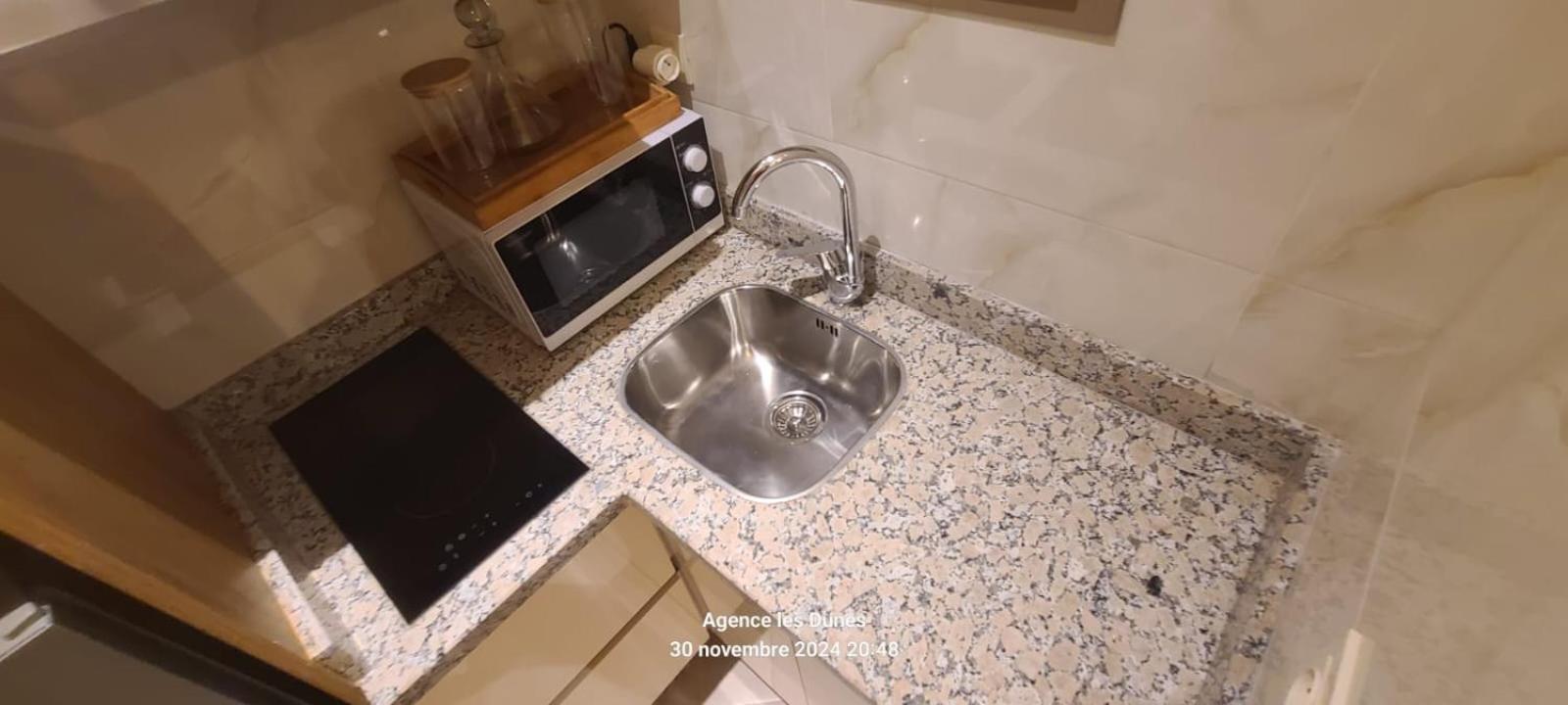 Neuf Proche Souk Appartement *